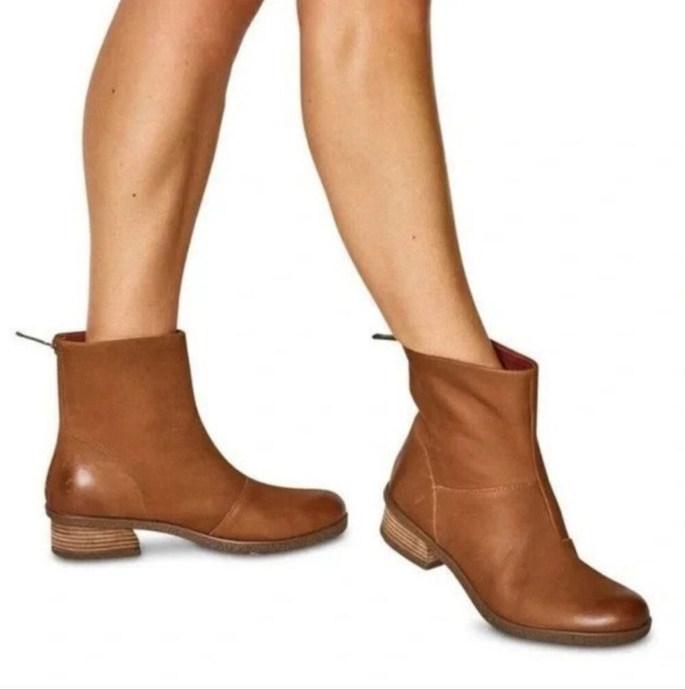 Dansko Brianne Brown Leather Mid Height Waterproof Boots Bootie Women’s Size 37